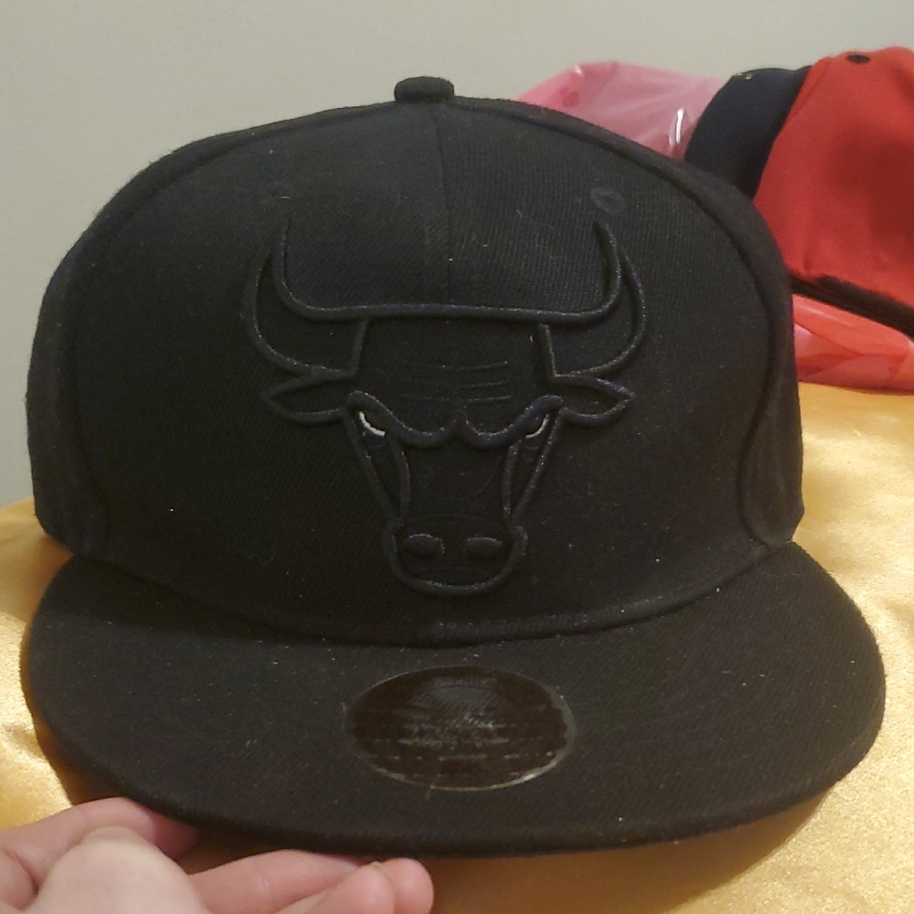 Mitchell & Ness Black Bulls Snapback Hat